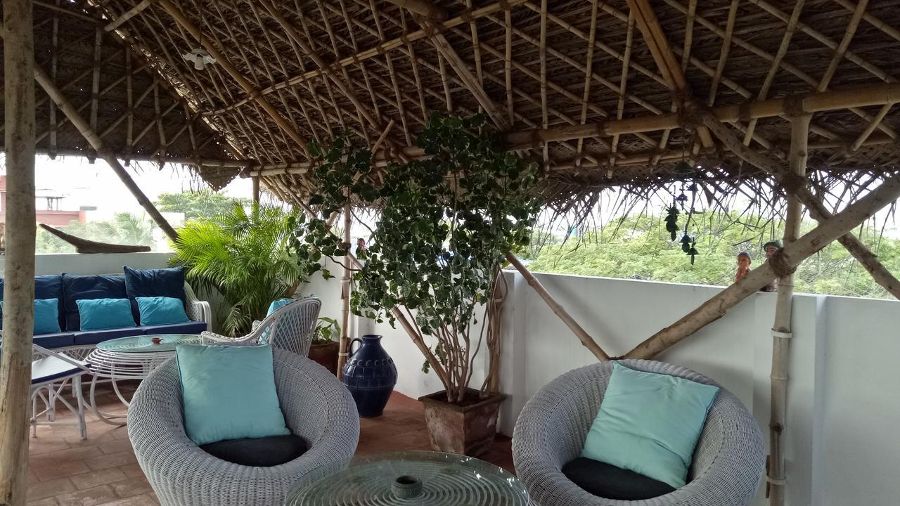 Hôtel L'Escale à Pondichéry Extérieur photo