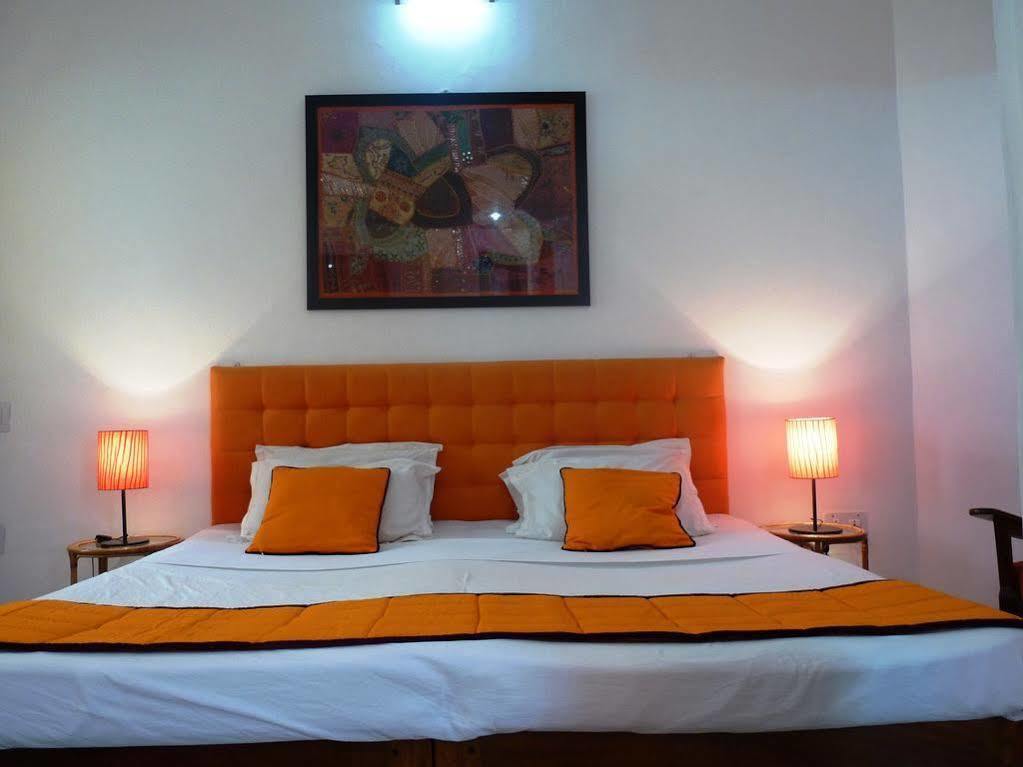 Hôtel L'Escale à Pondichéry Extérieur photo