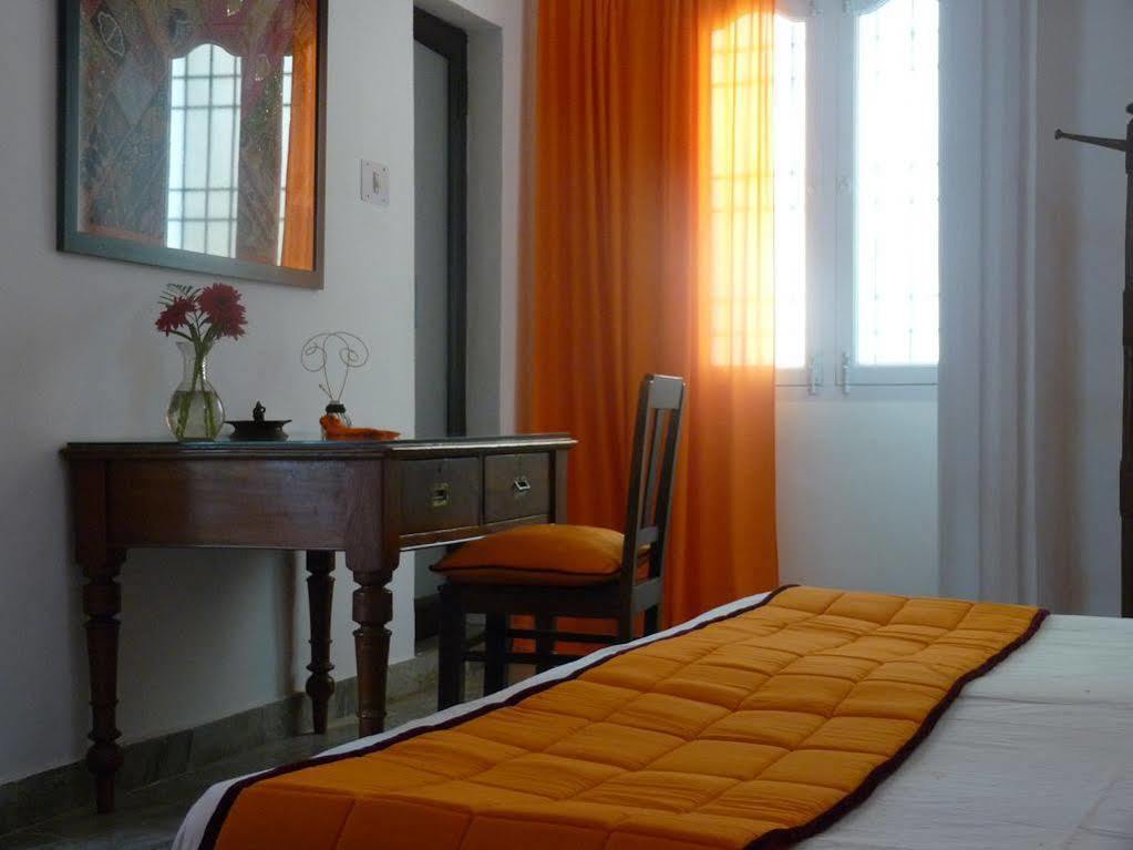 Hôtel L'Escale à Pondichéry Extérieur photo